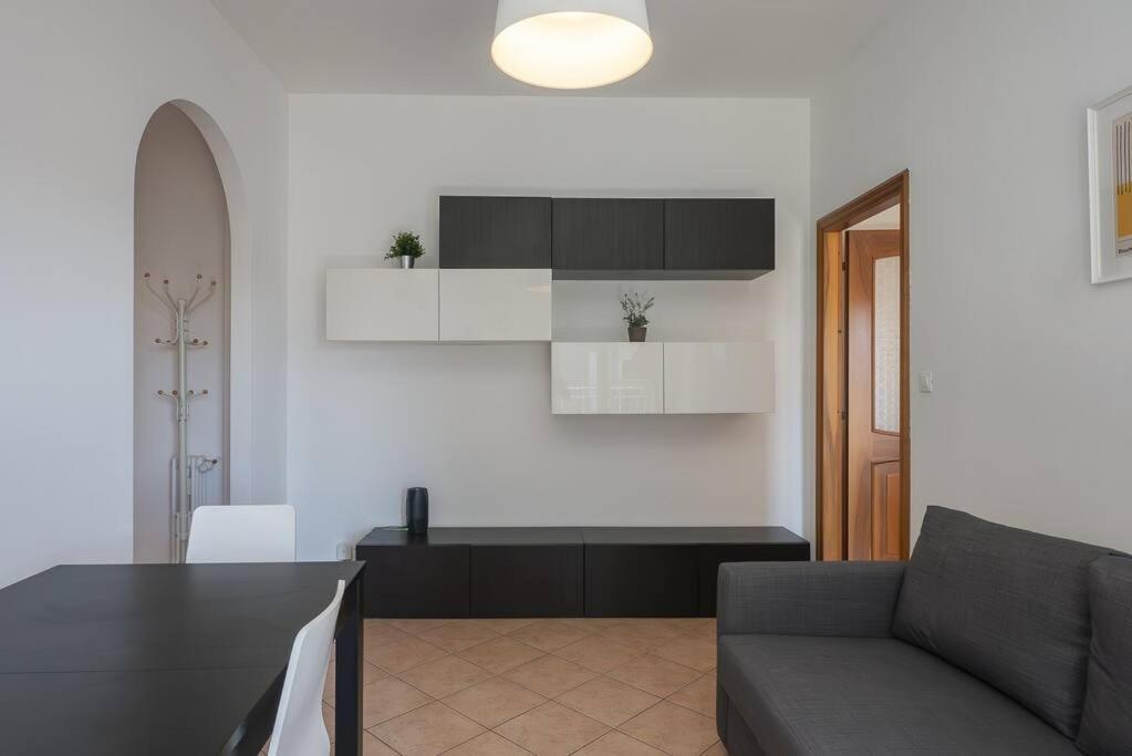 Youhosty - Zuretti42 Apartment Milano Ngoại thất bức ảnh